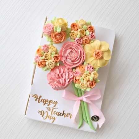 Teacher's Day Flower Buttercream Cupcake