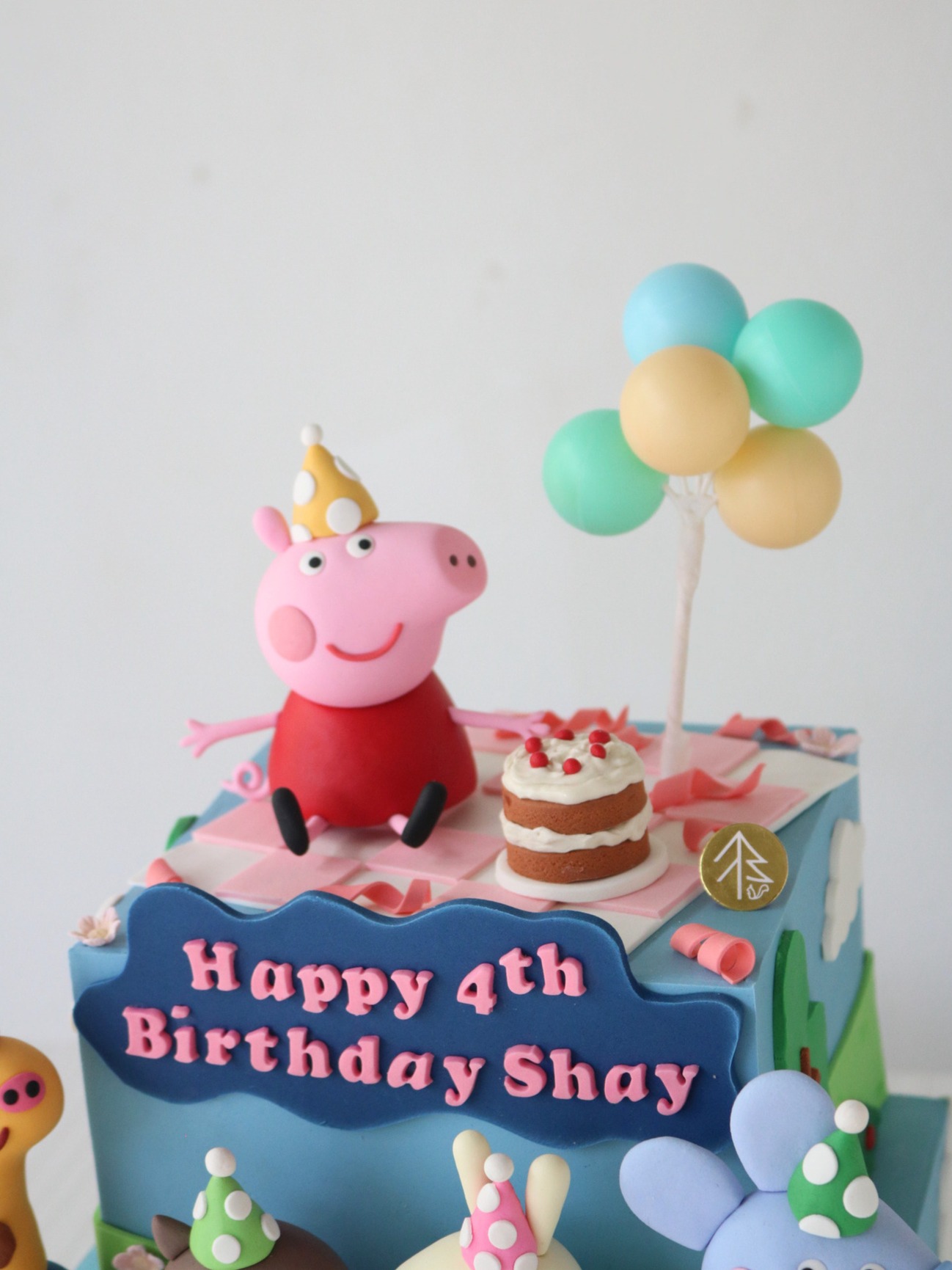 Peppa Pig Family Cake