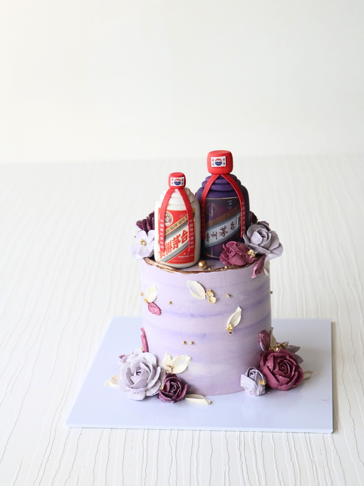 Celebration Bottle Mini Cake 4 Inch