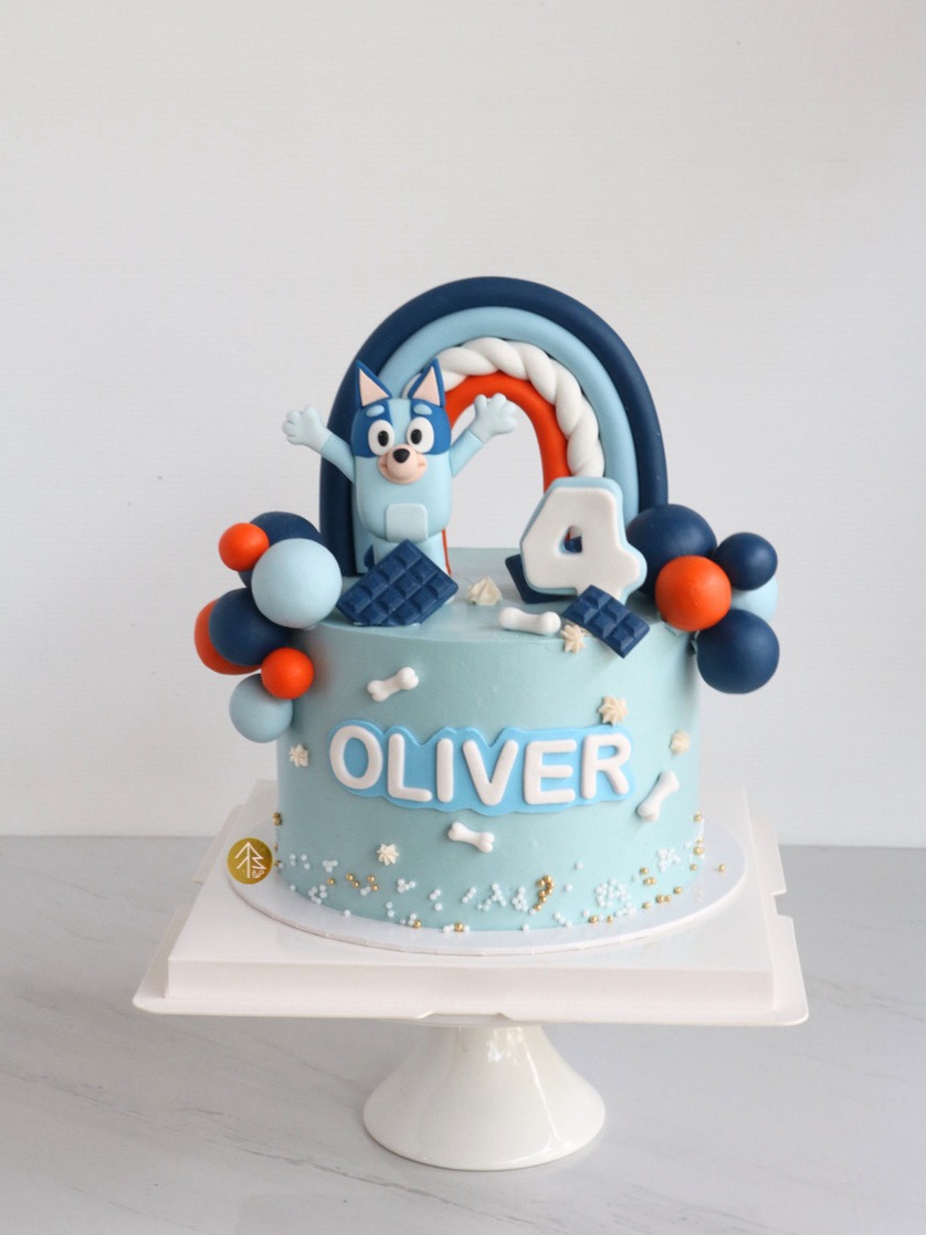 Bluey Cake With Fondant Figurine