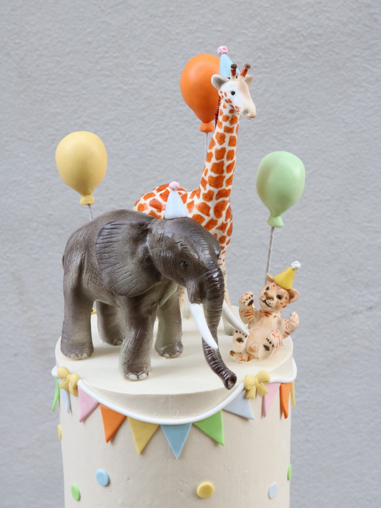 Safari Animal Cake With Fondant Figurine