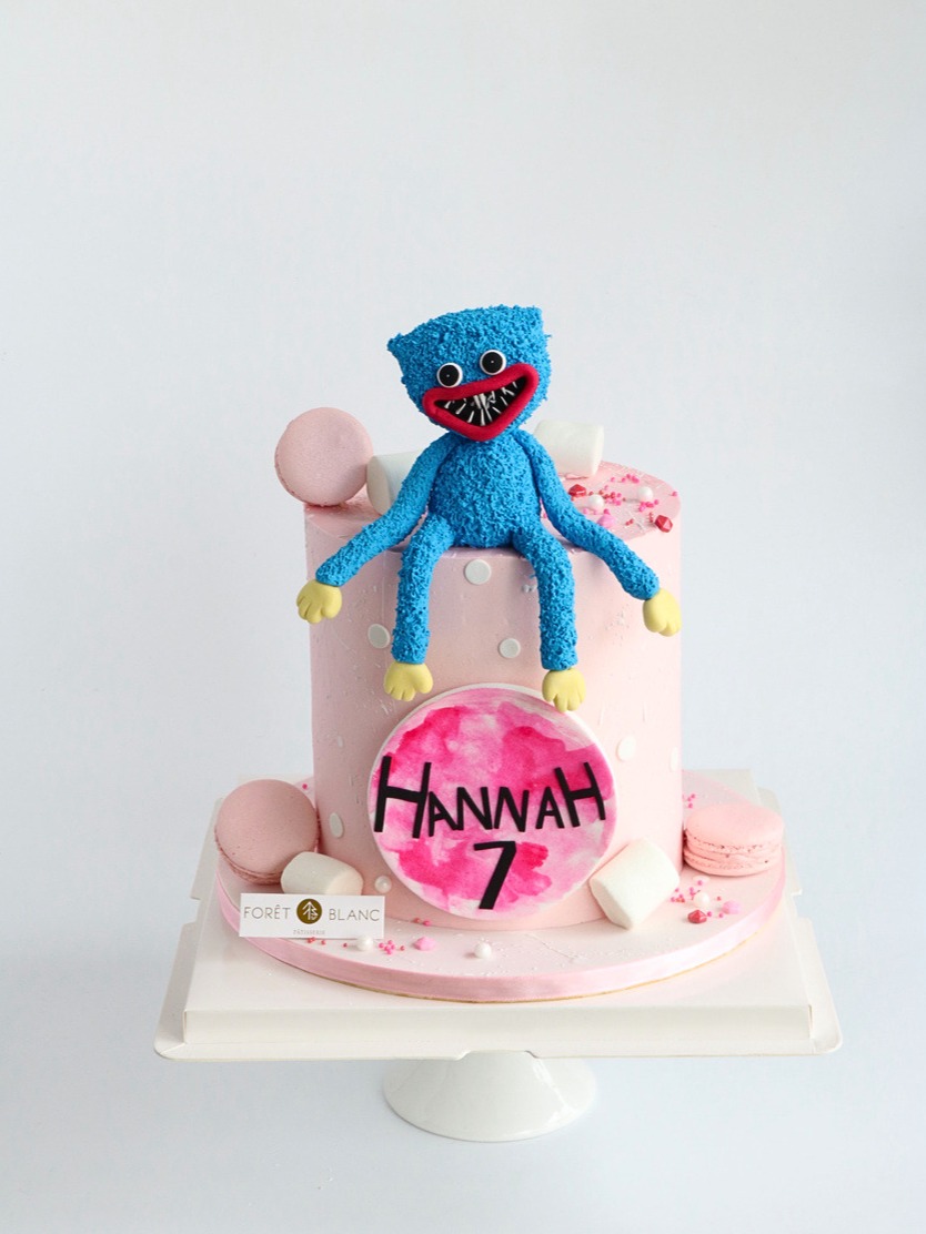Huggy Wuggy Cake