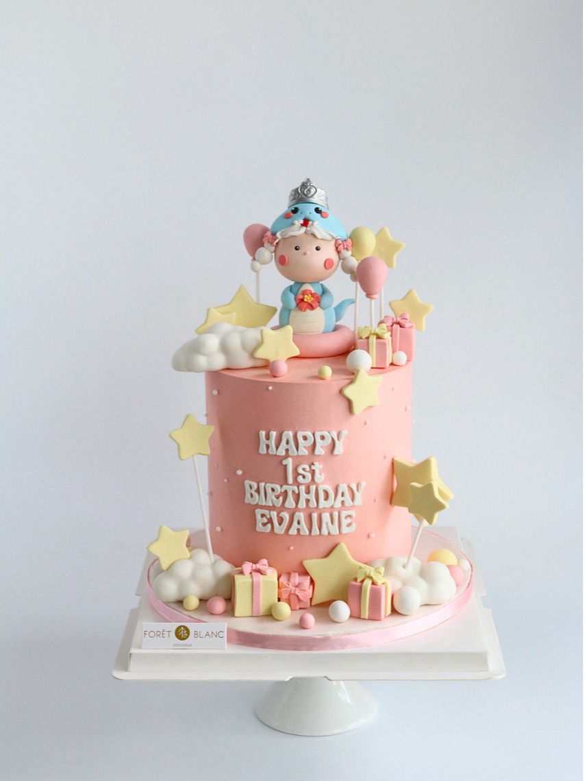 Baby Snake Cake With Fondant Figurine