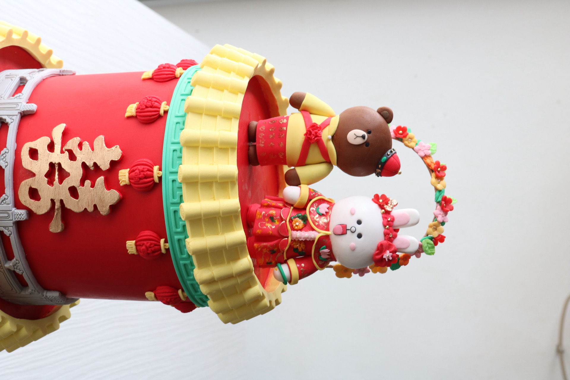 Chinese Wedding Couple Cake