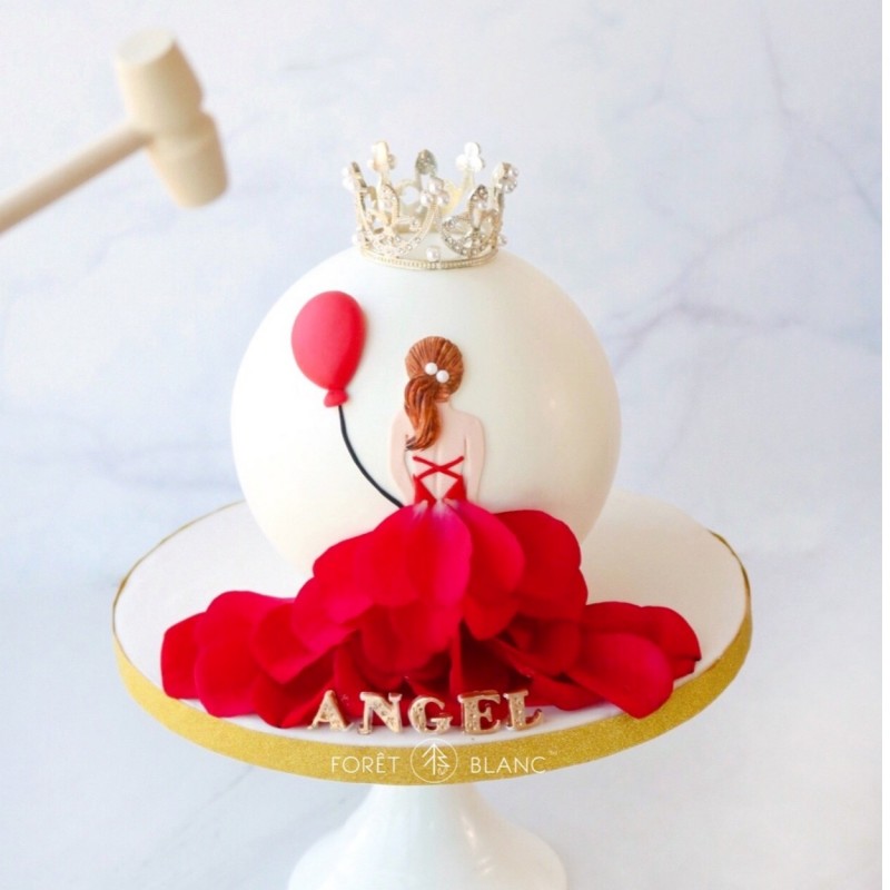 Lady In Red Chocolate Pinata