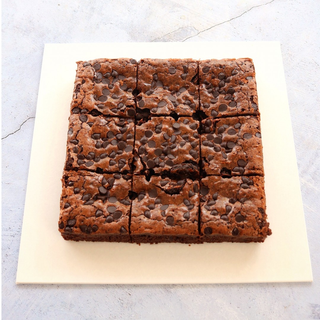 Fudgy Dark Chocolate Brownies (7 Inch)