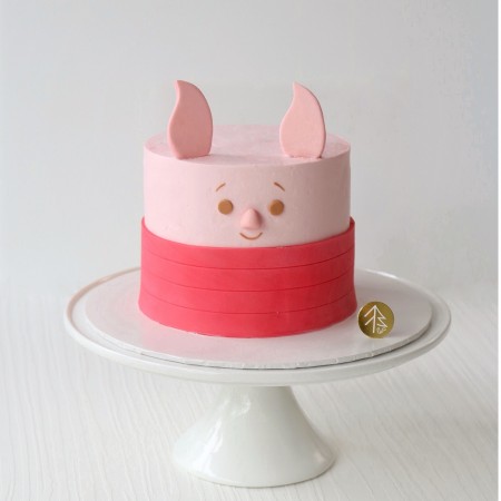 Piglet Cake 4"