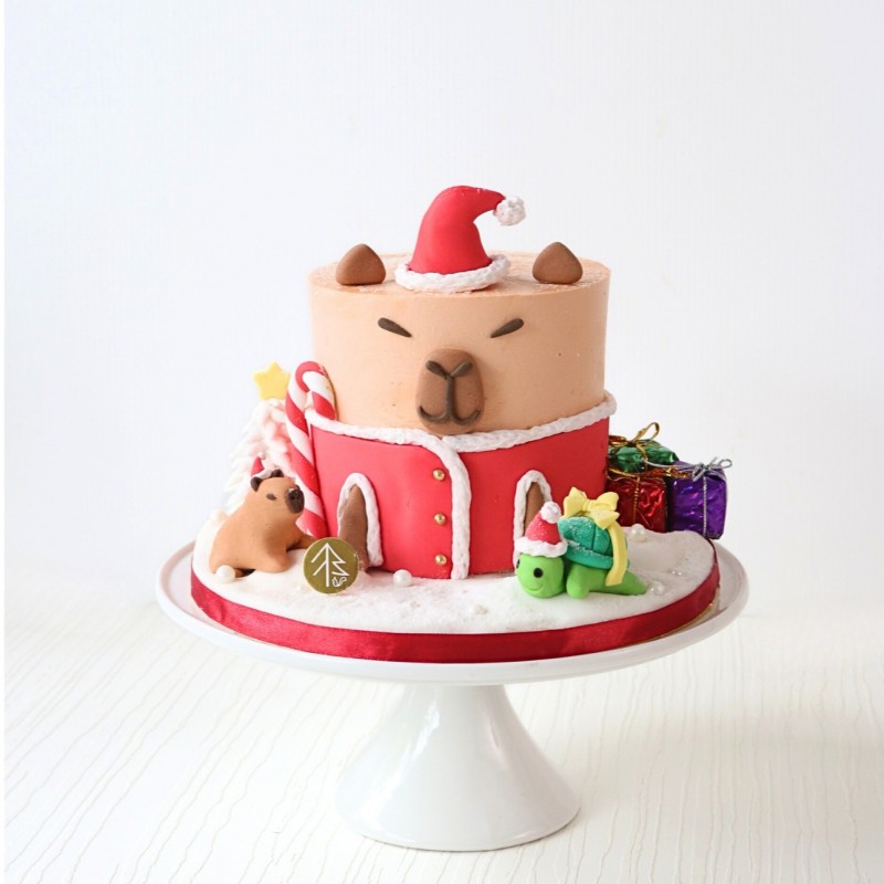 Capybara Christmas Cake 4 Inch
