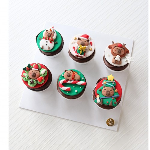 Capybara Christmas Cupcake
