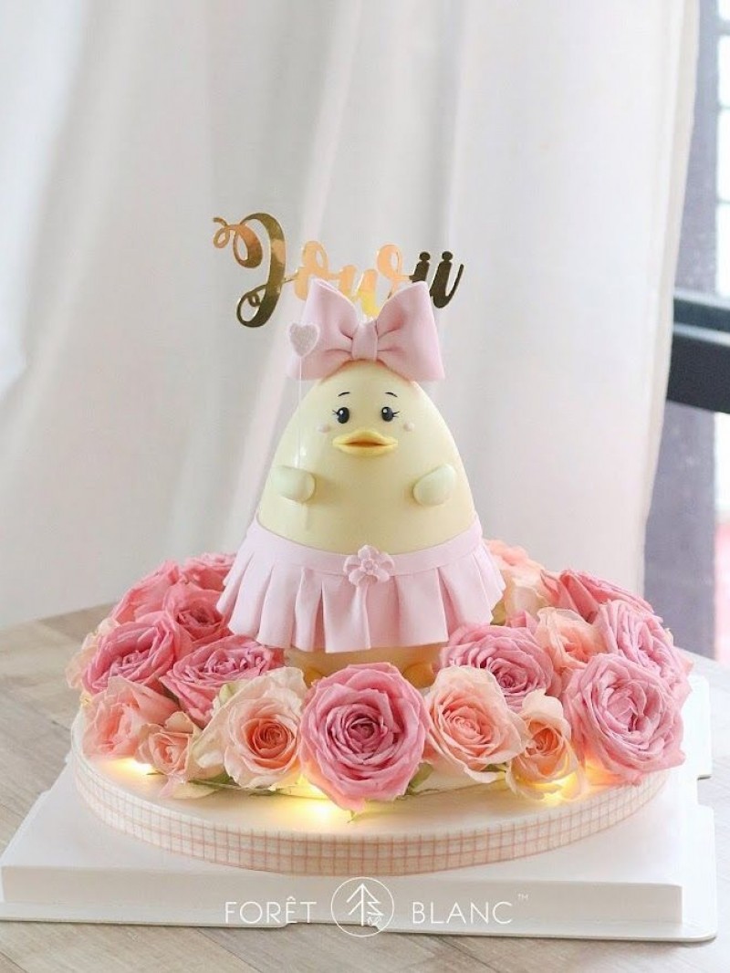 Little Miss Duckie Chocolate Pinata