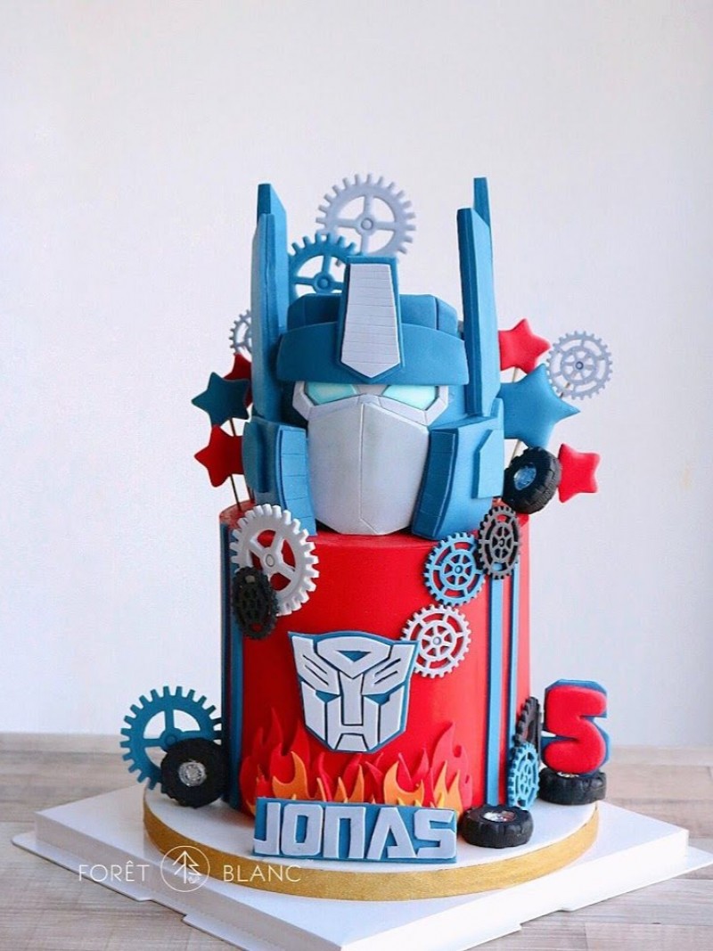 Optimus Prime Transformers Cake