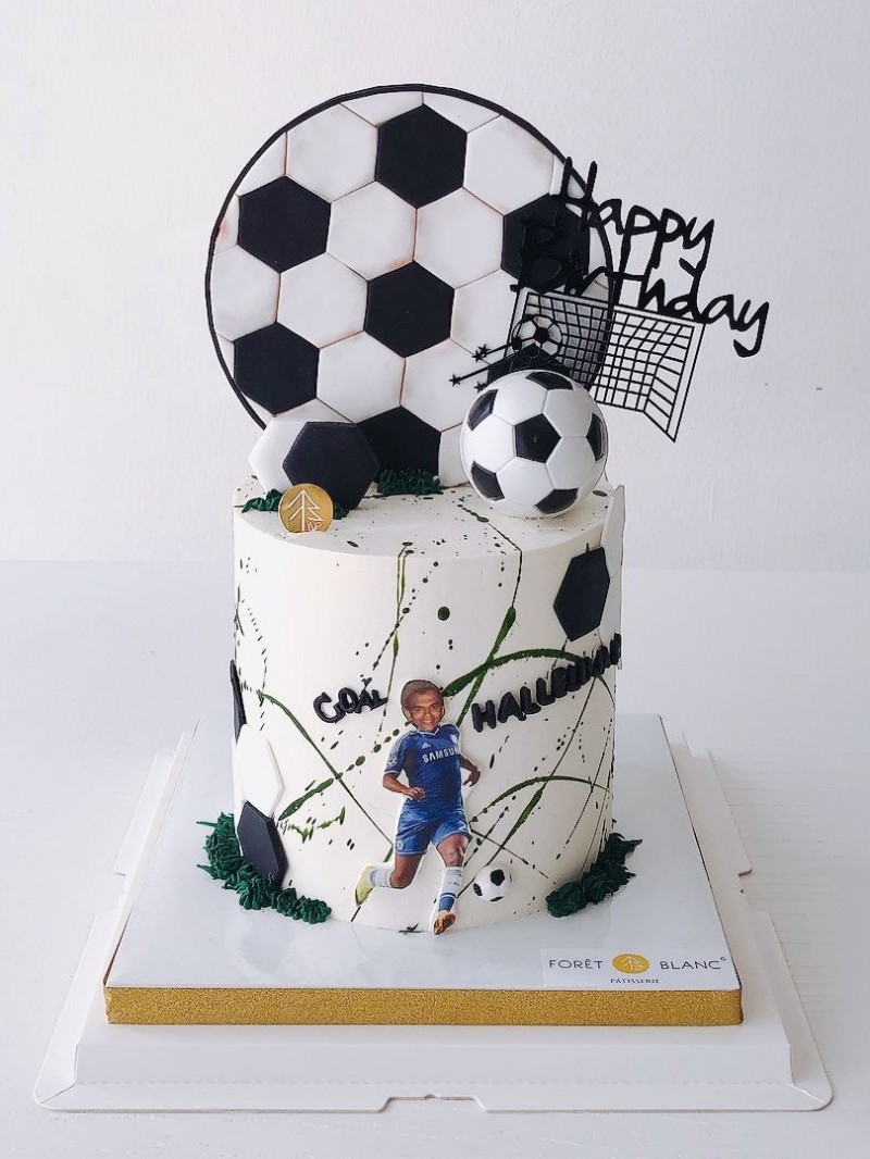 Football Cake