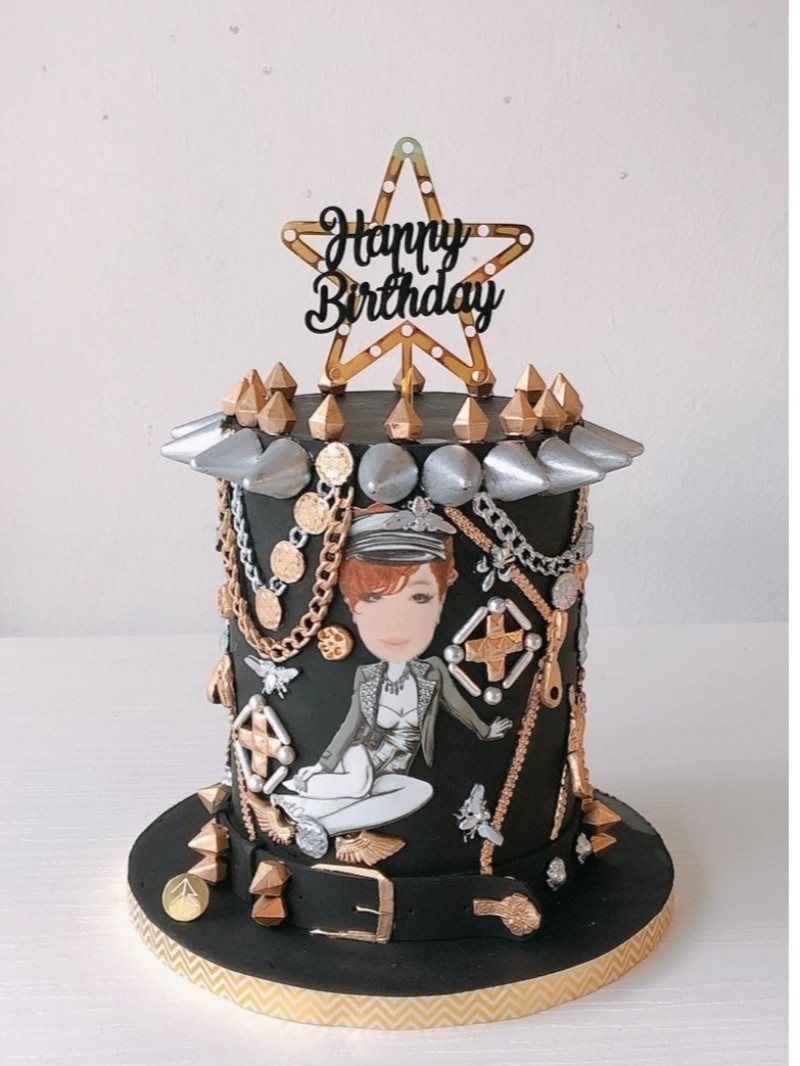 Rock N Roll Cake