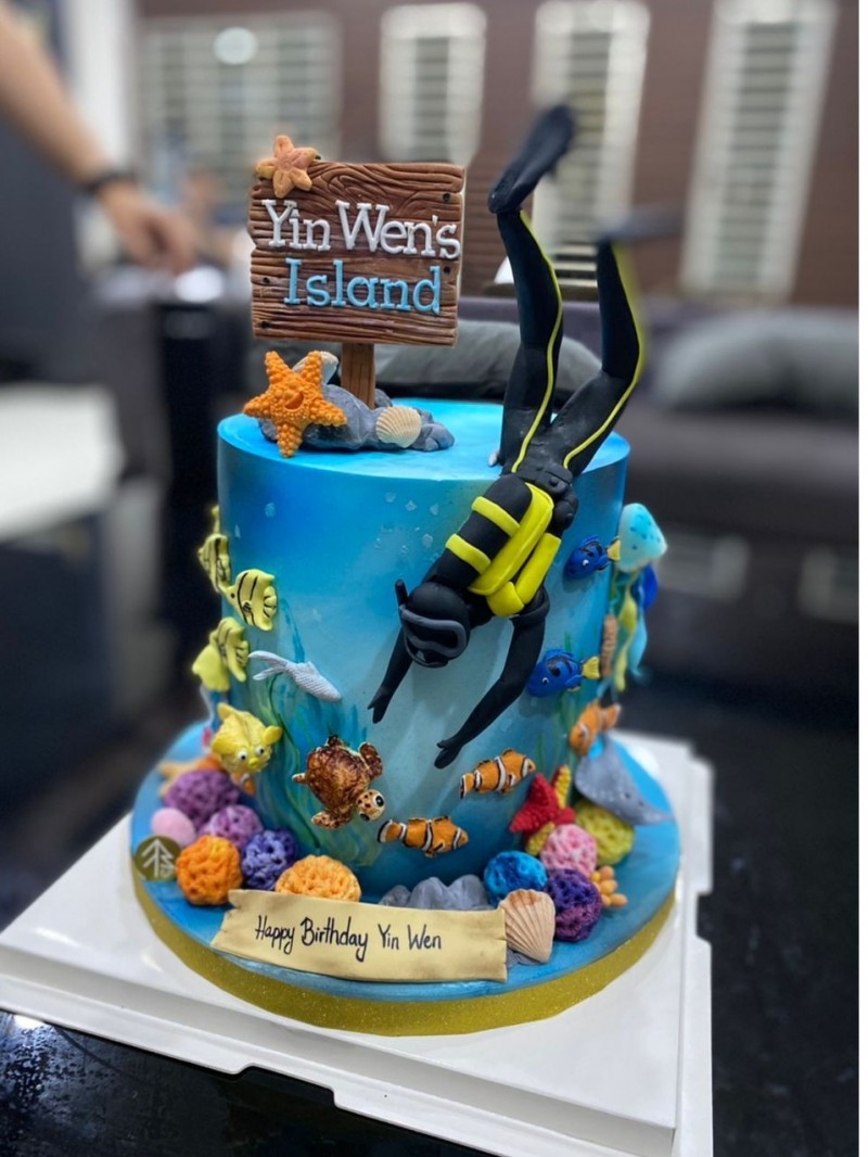 Undersea Diver Cake