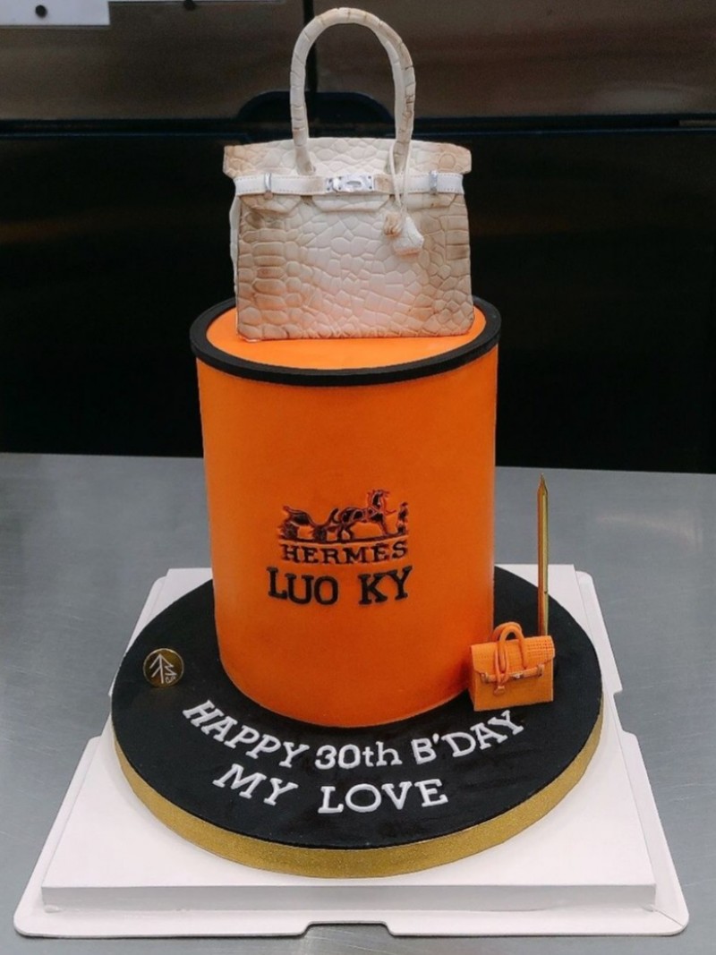 Hermes Cake