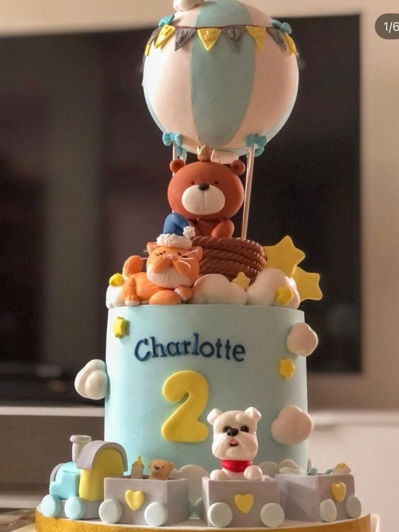 Bear Hot Air Balloon Cake