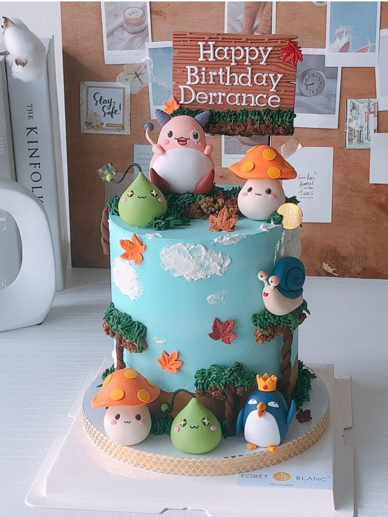 Maple Story Cake