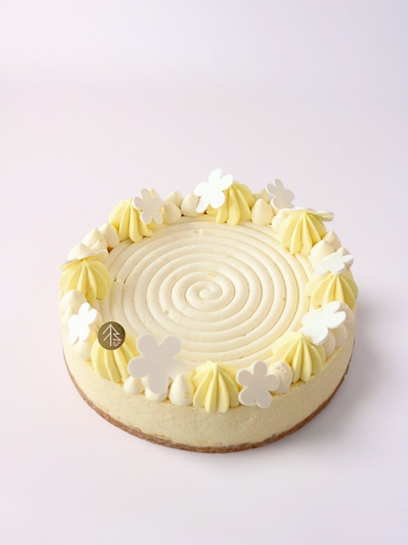 French Lemon Cheesecake