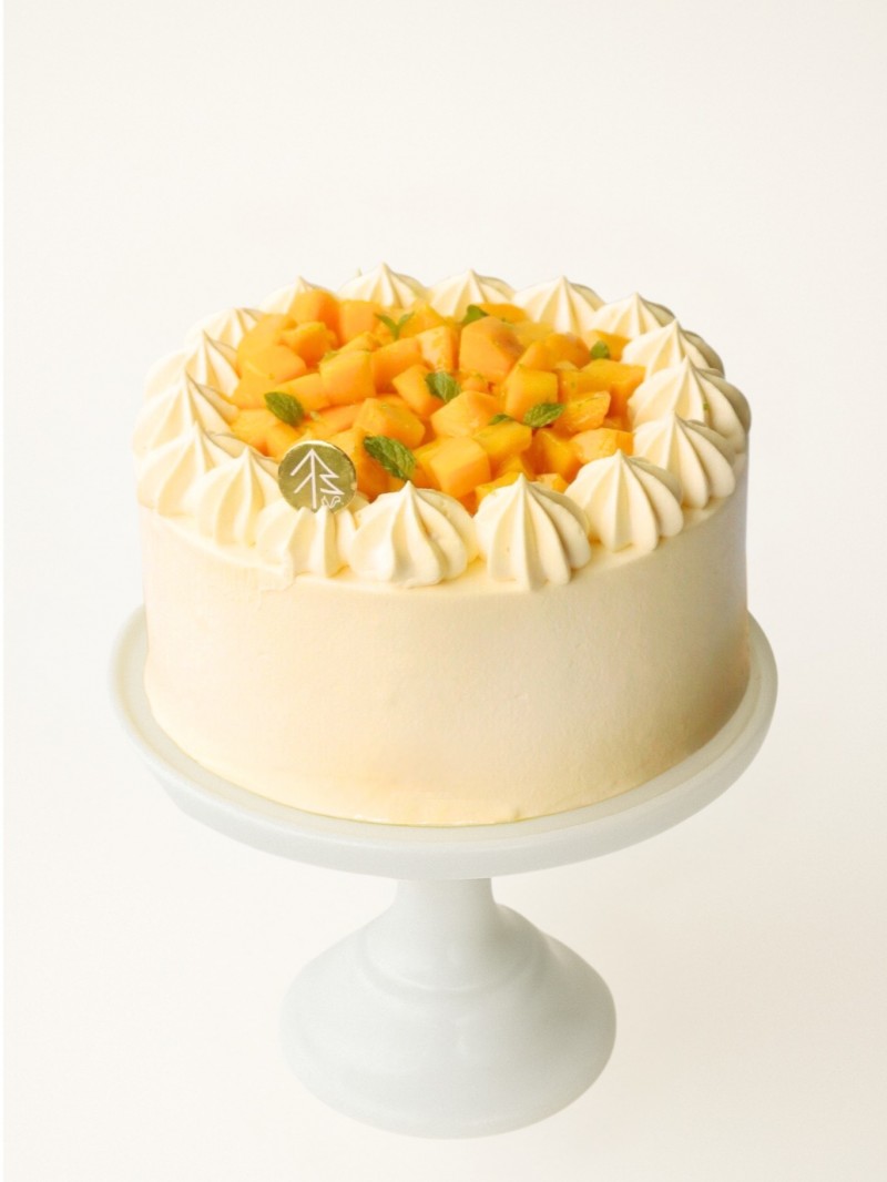 Mango Passionfruit Cloud Cake (6 Inch)