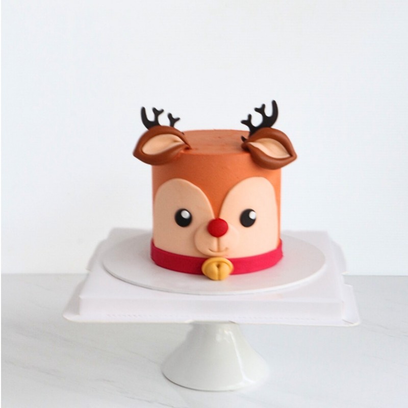 Reindeer Christmas Cake 4 Inch