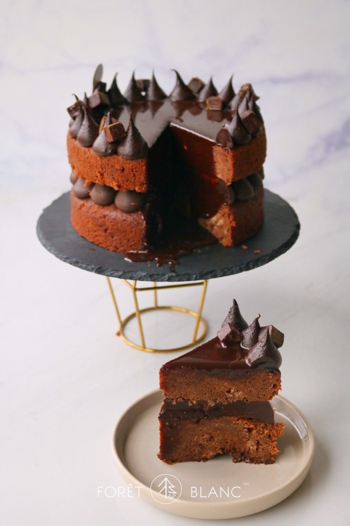Heavenly Chocolate Cake (6 Inch)