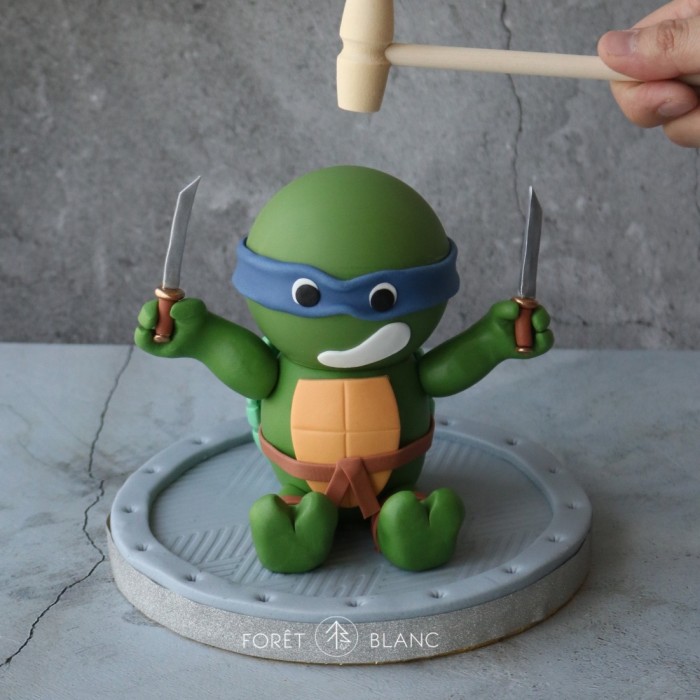Ninja Turtle - Leo Chocolate Pinata